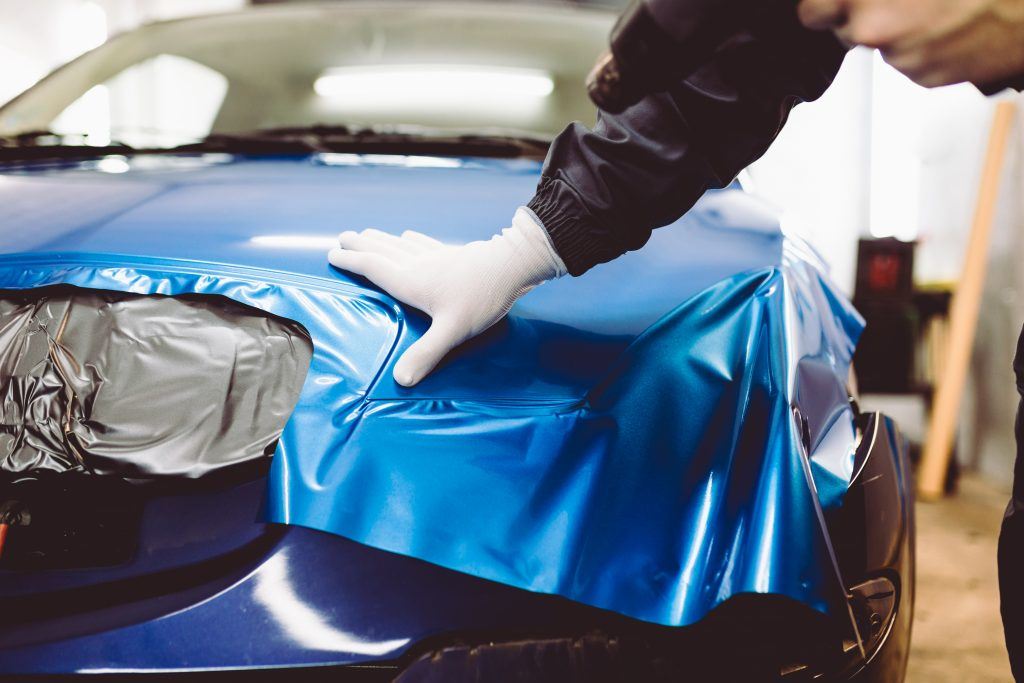Auto ontwrappen